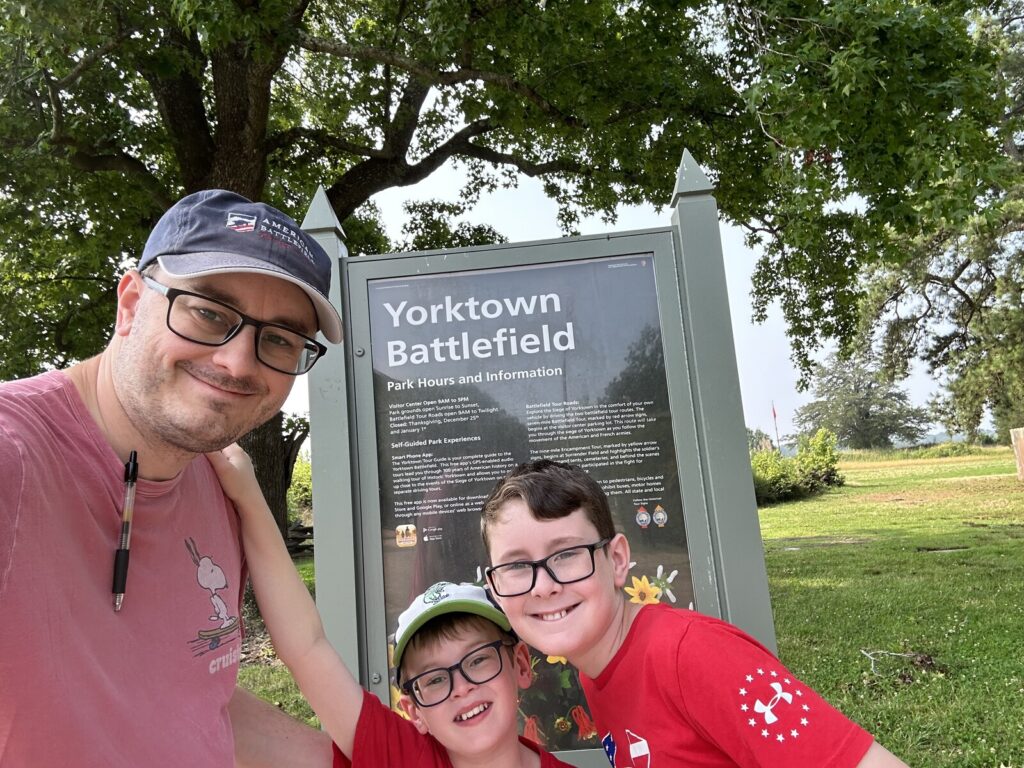 #SignSelfie outside the visitors center. - <i>Photo by the author</i>
