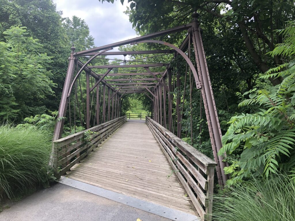 The Phoenix Column Bridge. - <i>Photo by the author</i>