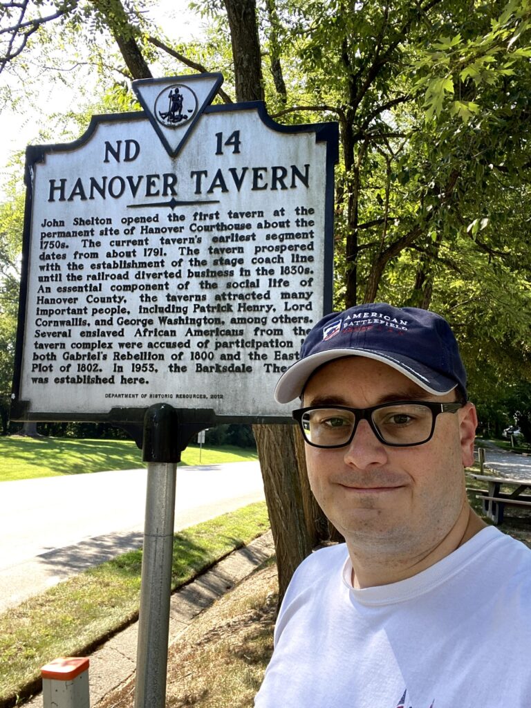#SignSelfie at Hanover Tavern. - <i>Photo by the author</i>
