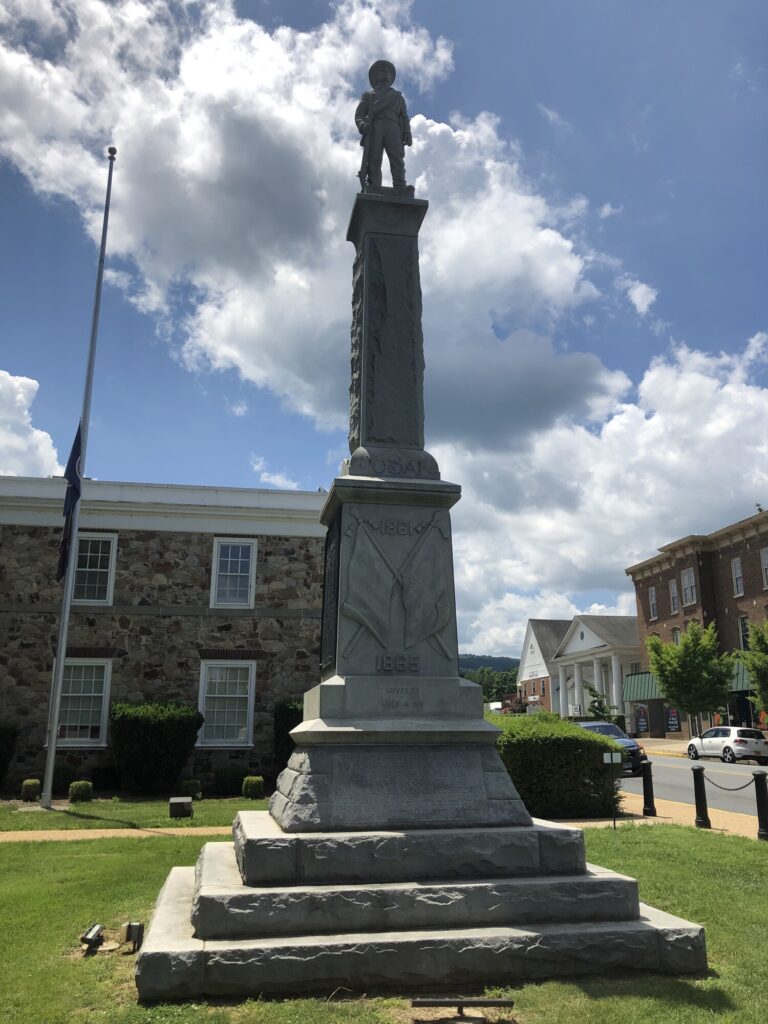 Confederate Memorial in the town square in Front Royal. - <i>Photo by the author</i>