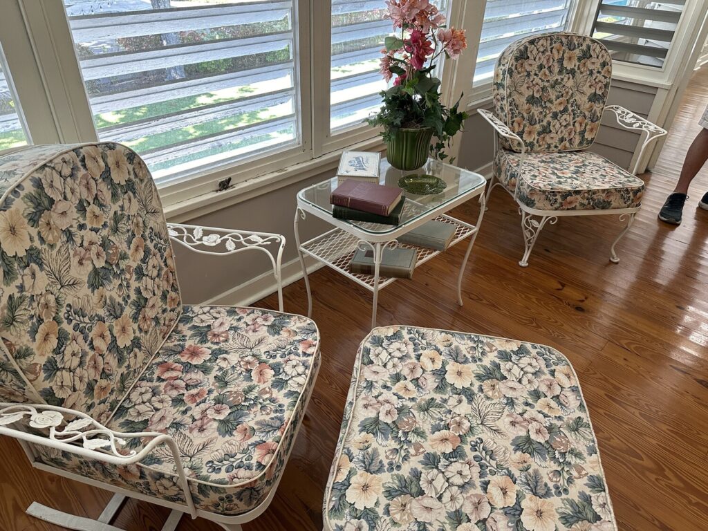I swear I have seen these very chairs at my grandparents' house! - <i>Photo by the author</i>